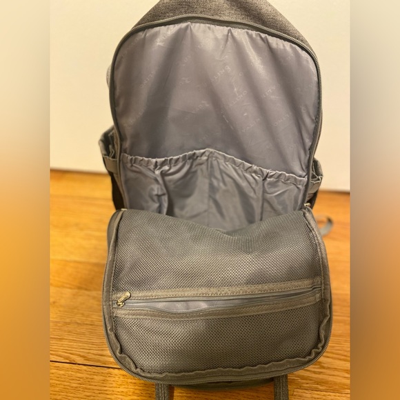 Ruvalino Large Diaper Bag Backpack Gray - Picture 8 of 13